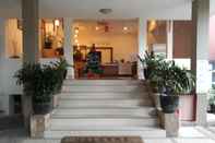 Exterior Ima Hotel Kupang 