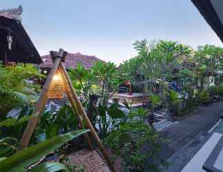 Exterior 2 Santhi House Kuta​ By YOM