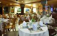 Restaurant 6 Wina Holiday Villa Kuta Bali 