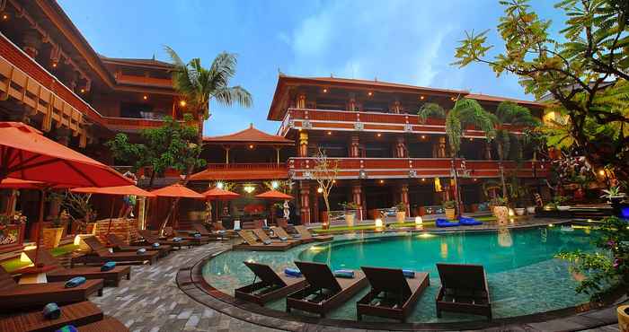 Swimming Pool Wina Holiday Villa Kuta Bali 