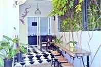 Bar, Kafe dan Lounge Amelia Homestay