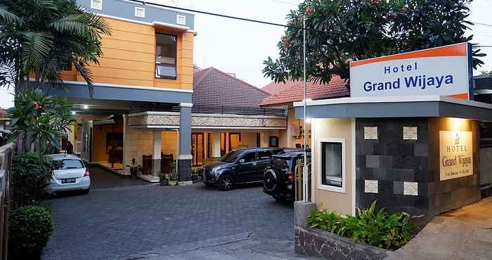 Exterior Grand Wijaya