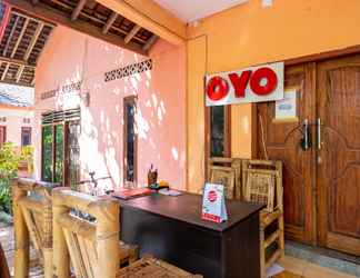 Lobi 2 OYO 1259 Kuta Garden Homestay