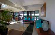 Lobi 5 Dago's Hill Hotel 