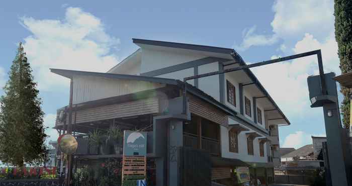 Bên ngoài Dago's Hill Hotel 