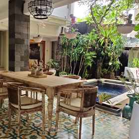 Lobby 1 Su's Cottages, Hotel Joni Restaurant