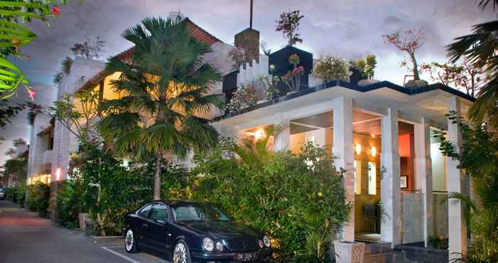 Exterior Taman Ayu Townhouse