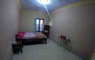 Kamar Tidur 3 Dewi Homestay