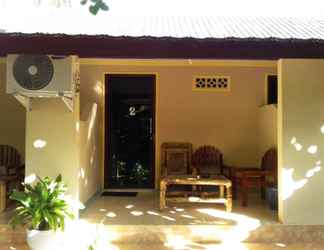 Exterior 2 Dewi Homestay