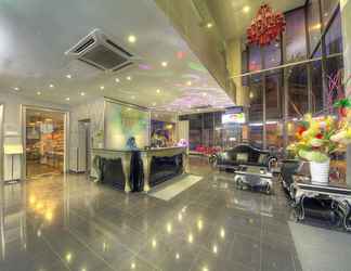 Lobby 2 Arenaa Batik Boutique