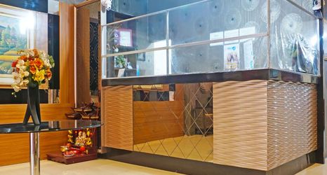 ロビー 2 Collection O Losari Near Pantai Losari Formerly Hotel Grand Populer