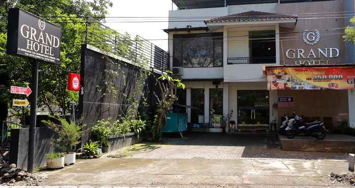 Bangunan Grand Hotel Lombok