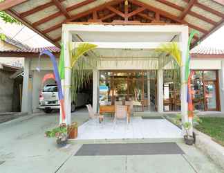 Lobby 2 Komodo Lodge