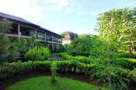 Exterior Puri Sari Beach Hotel