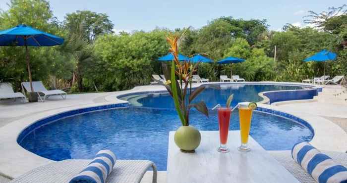 Swimming Pool Puri Sari Beach Hotel