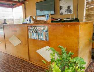 Lobby 2 Orange Hotel Labuan Bajo