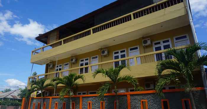 Bangunan Orange Hotel Labuan Bajo