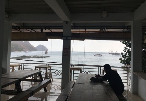 Restaurant Bajo Sunset Hostel 