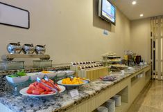Restaurant 7 Almadera Hotel Makassar