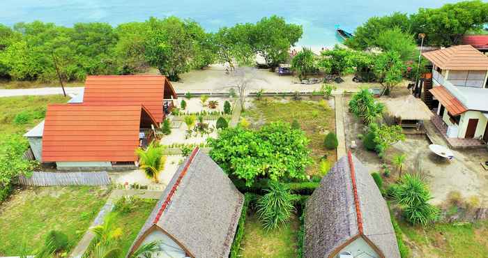 Exterior Two Brothers Bungalow