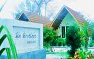 Luar Bangunan 2 Two Brothers Bungalow