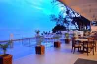 สระว่ายน้ำ Hotel Sentral Seaview Penang @ Beachfront