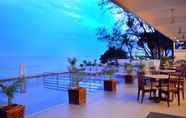 สระว่ายน้ำ 7 Hotel Sentral Seaview Penang @ Beachfront