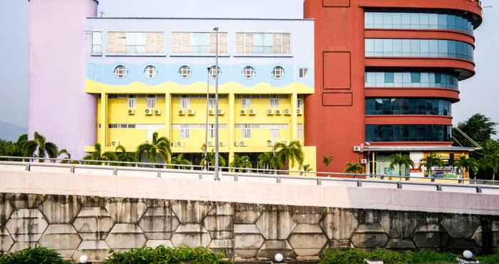 Exterior Kuala Melaka Inn Langkawi