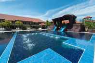 Swimming Pool Tok Aman Bali Beach Resort @ Beachfront