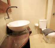 In-room Bathroom 3 Sambi Resort, Spa & Restaurant