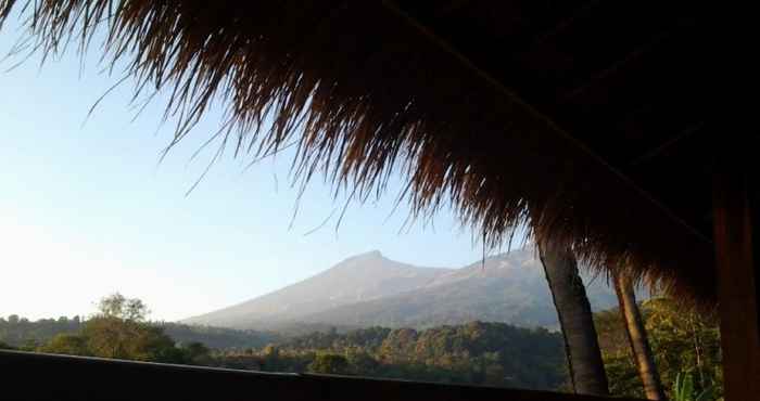 Nearby View and Attractions Rinjani Trail's Hotel