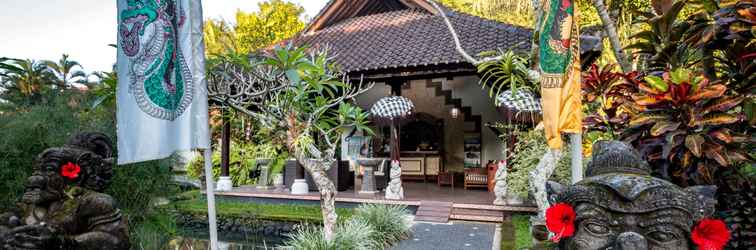 Lobby Villa Taman di Blayu by Nagisa Bali