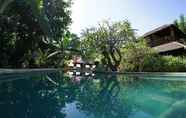 Swimming Pool 2 Sejuk Cottages