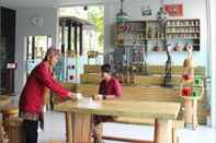 Bar, Cafe and Lounge Bukit Daun Hotel & Resort