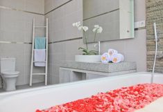 In-room Bathroom 5 Nikaya Villas