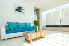 Bangunan Nikaya Villas