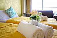 ห้องนอน De Beverly Dago Apartement by HouseinBandung