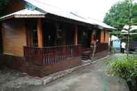 Exterior Bale Kayu Home Stay & Restaurant