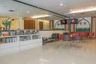 Lobi d'primahotel Airport Jakarta