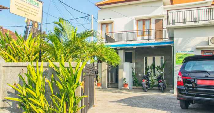 Exterior Griya Widhi Guest House