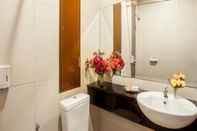 In-room Bathroom Hotel Nalendra Jakarta