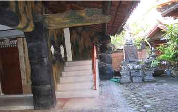 ภายนอกอาคาร 4 Agung & Sue Watering Hole Dormitory Sanur Bali