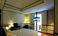 Kamar Tidur 4 Namin Dago Hotel