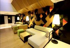 Lobby 2 Namin Dago Hotel