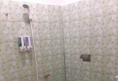 In-room Bathroom 4 King Hotel Ende