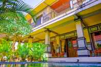 Lobby Adi Homestay Canggu 