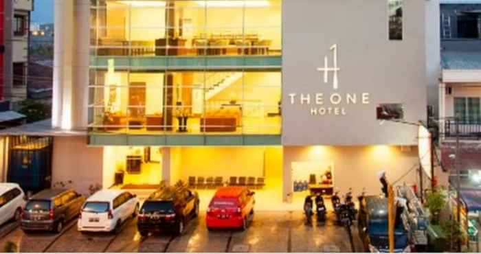 Bên ngoài The One Hotel Makassar