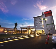 Exterior 2 TreePark Hotel Banjarmasin