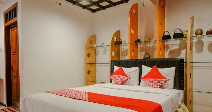 Kamar Tidur Adam's Apple Guest House