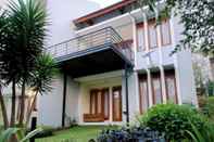 Lobby Villa Mawar Syariah - 3 Bedroom